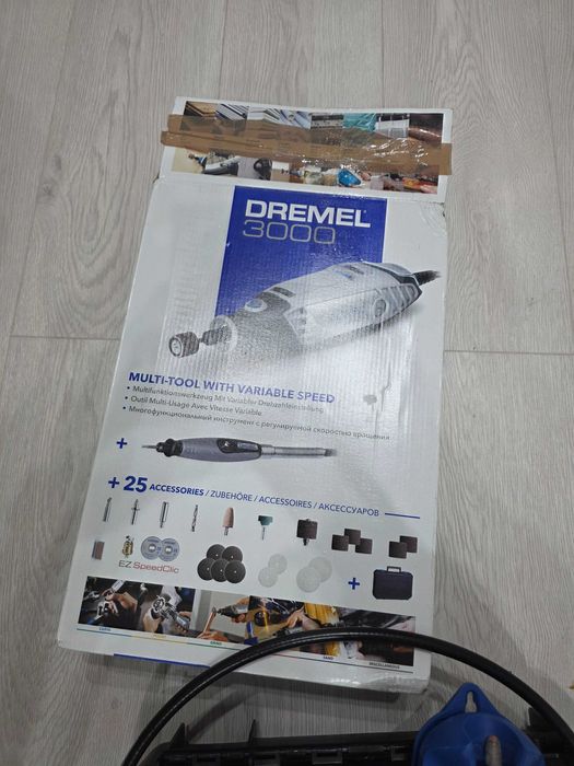 DREMEL 3000-1/25 Rotary Multi Tool Kit, Variable Speed, 130 W