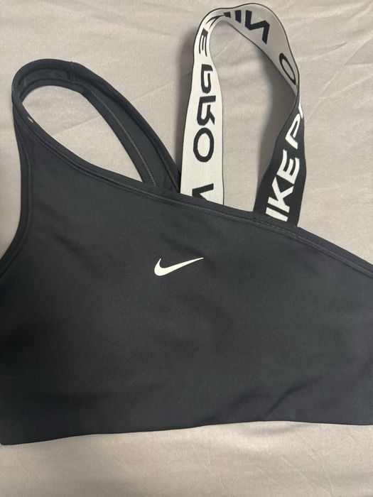 Оригинални сутиени nike