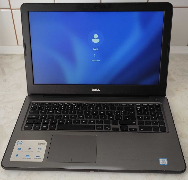 Dell Inspiron 5567-Intel i5-7200u-ddr4