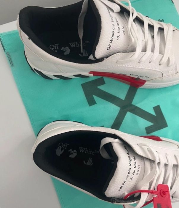 Offwhite n37, fara cutie