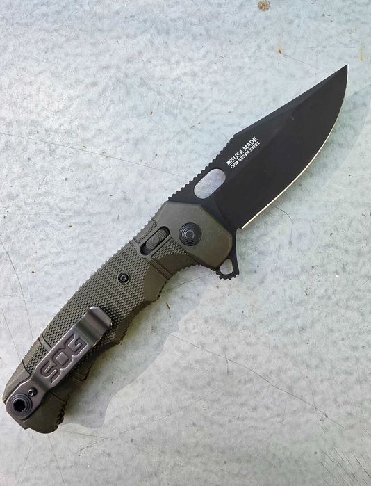 SOG Seal XR-CPM S35VN нож