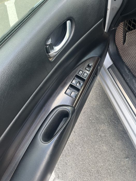 Nissan teana 2013