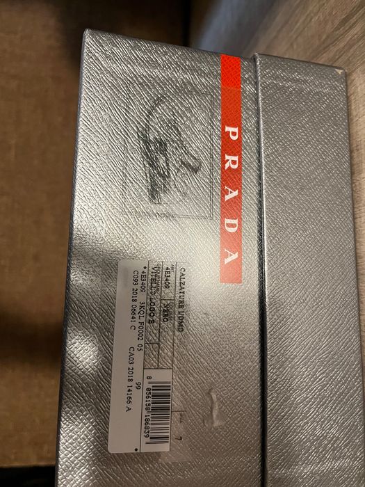 Мъжки обувки Prada