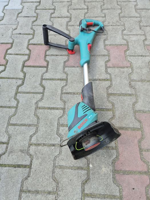 Vind Trimmer electric Bosch cu fir