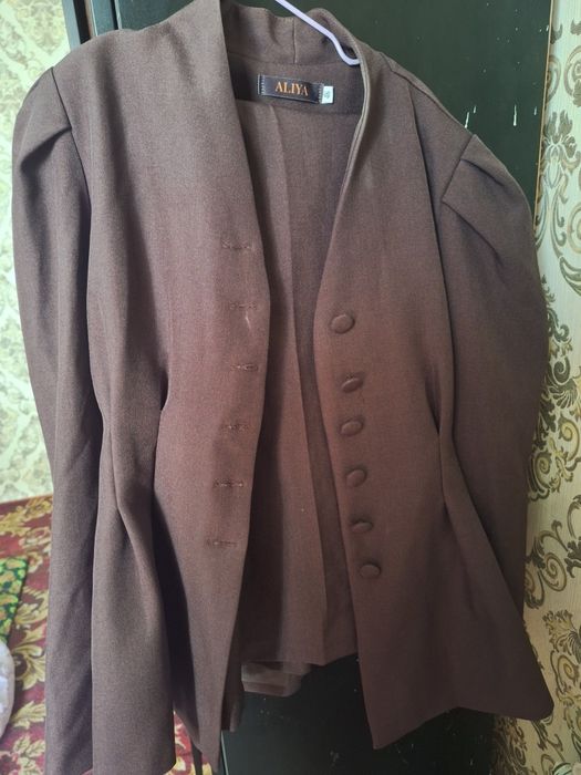 Продам костюм двойку