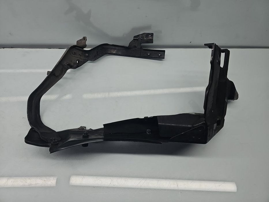 Suport far dreapta Mercedes Clasa S (W221) [Fabr 2005-2013] Berlina  A