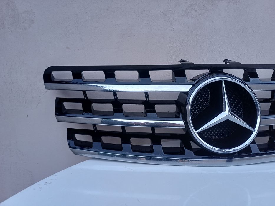 Предна решетка за Mercedes ML W164