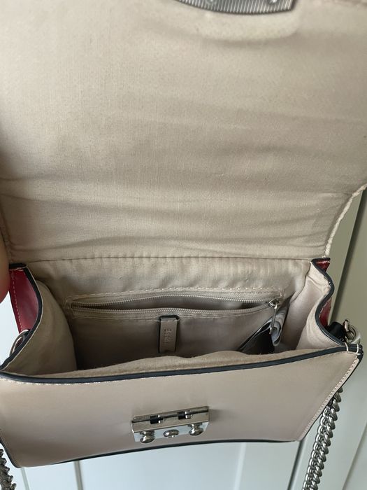 Чанти Bershka & Mohito