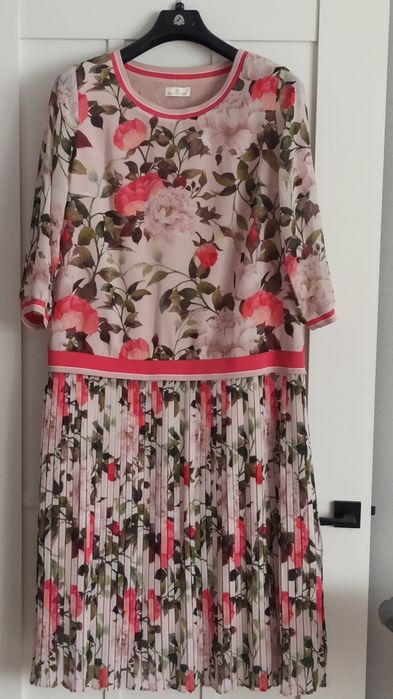 ПЛАТЬЯ Б/У розовый,коричневый