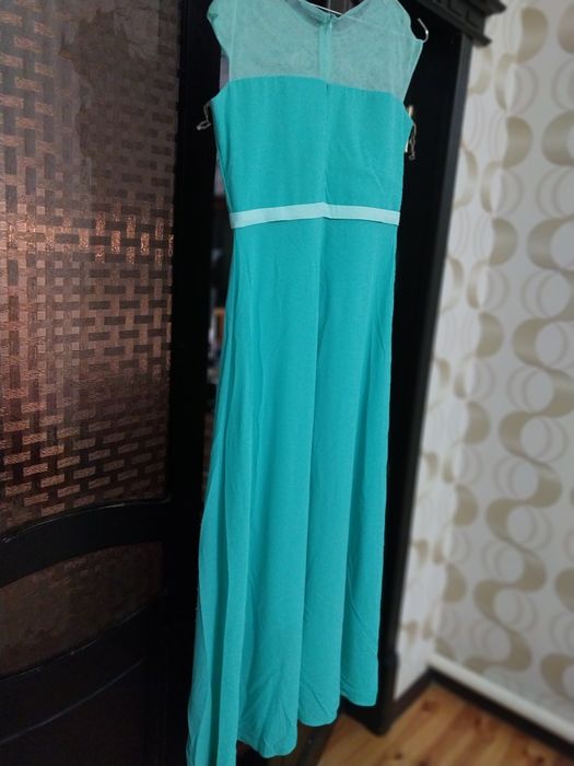 Платье вечерное нежно берузового цвета