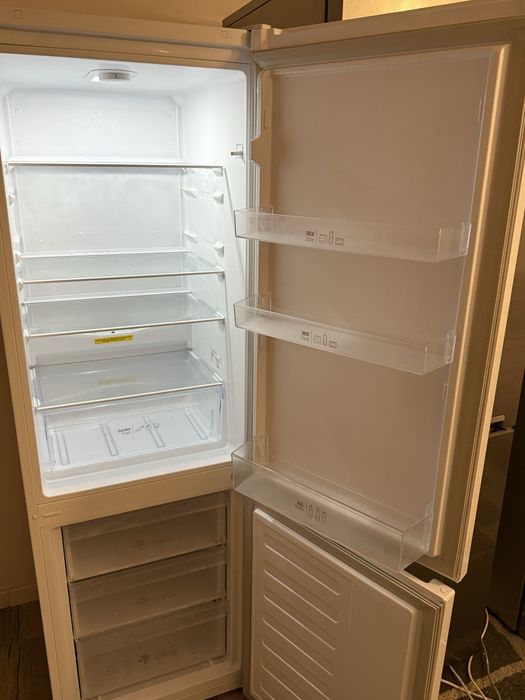 Combina frigorifica Arctic L54270