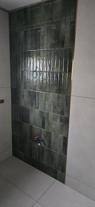 Casă nouă 4 camere (gard inclus)expresul nou Str Bujac