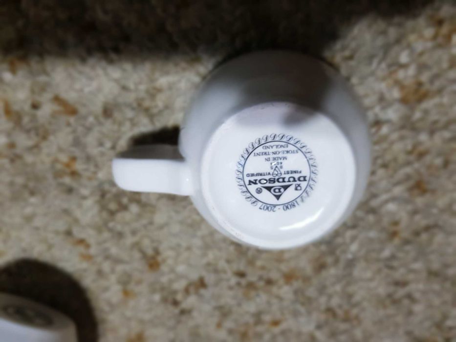 Сервиз порцеланови чаши за кафе