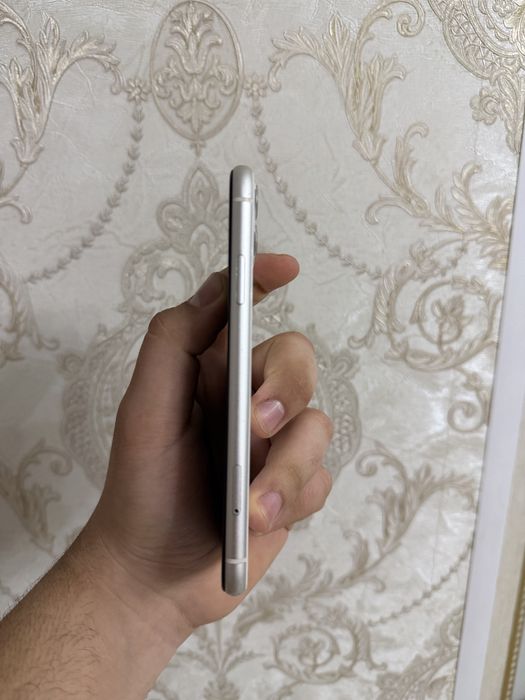 Продам айфон 11/128