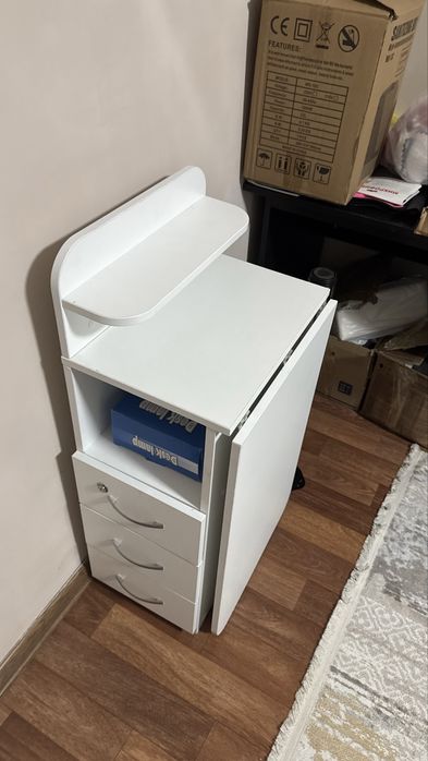 Продам стол (маникюрный)!