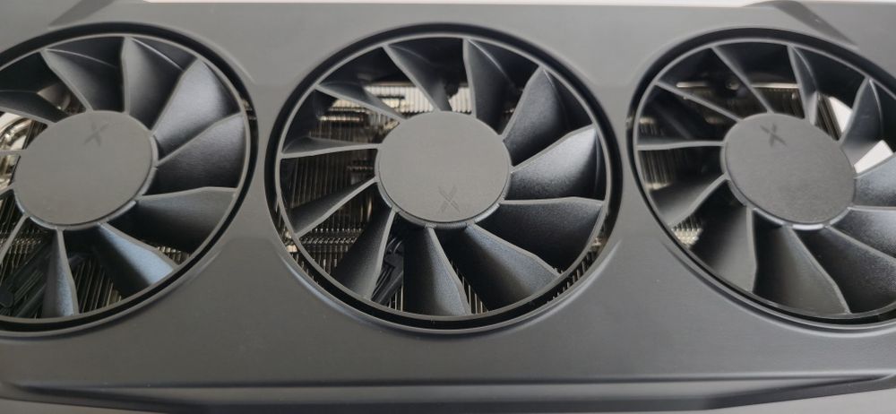 Видео Карта XFX Swift RX 9060 XT 16GB GDDR6, AMD Radeon