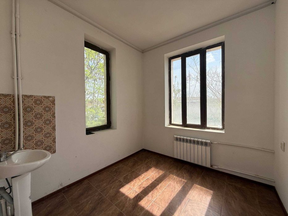 TAYYOR NOTURAR joy sotiladi  110 m² + 110 m² YERTO‘LA BILAN #a828