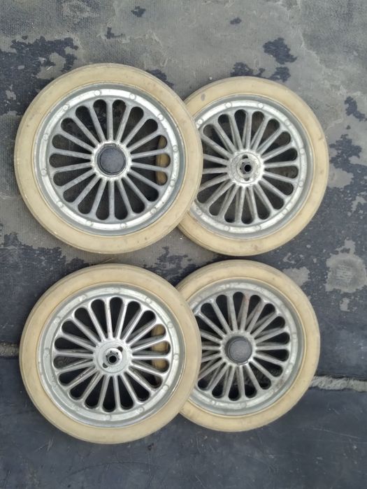 Продам колёса ...
