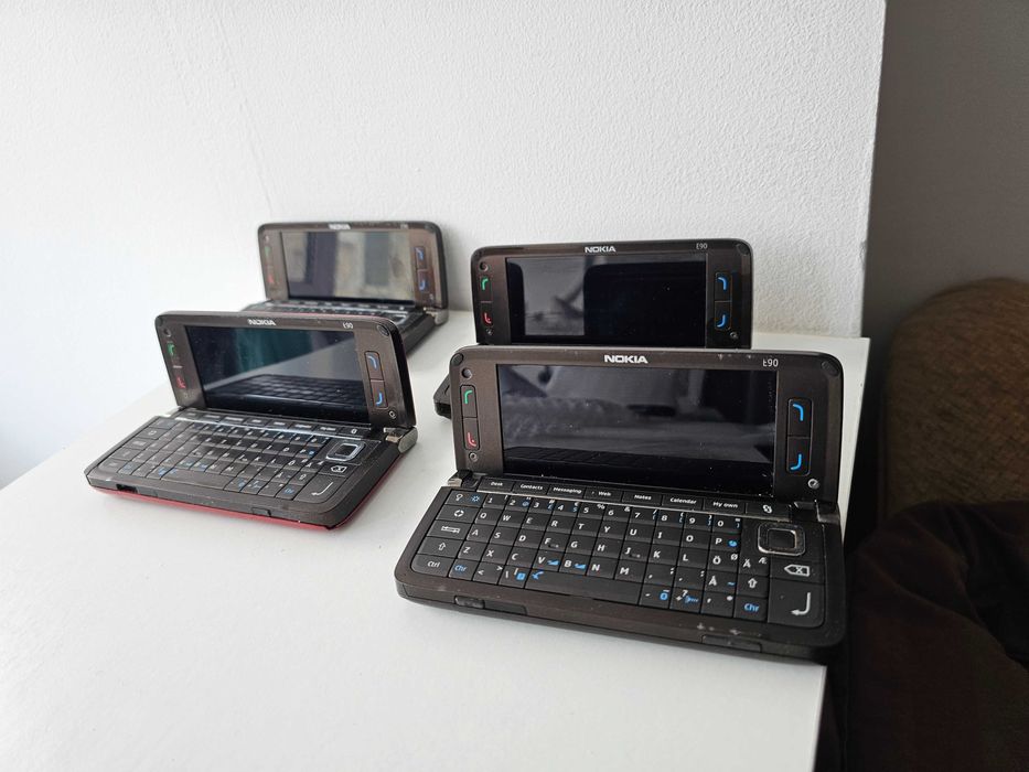Nokia E90 communicator