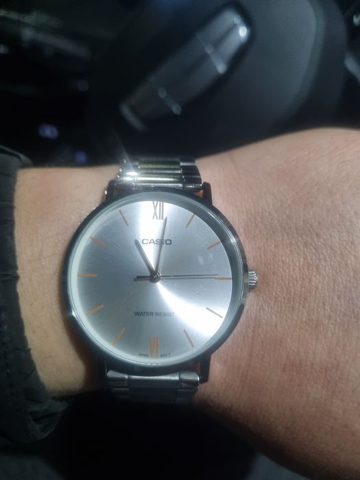 Часы Casio срочно