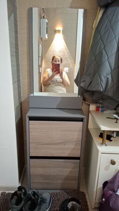 Продам прихожку новую.