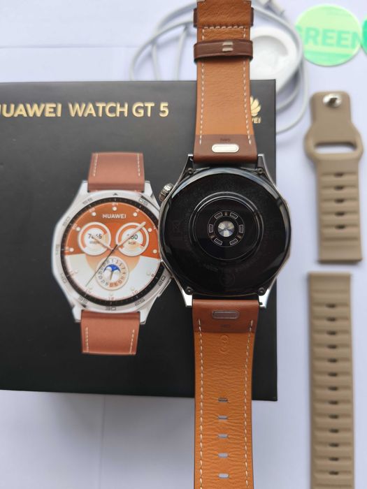 ЧИСТО НОВ Huawei Watch GT5 (46mm) + 2 верижки (Кожена и Силиконова)