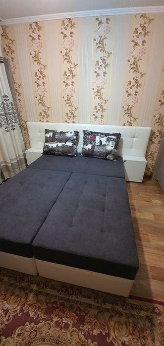 Двуспальный диван