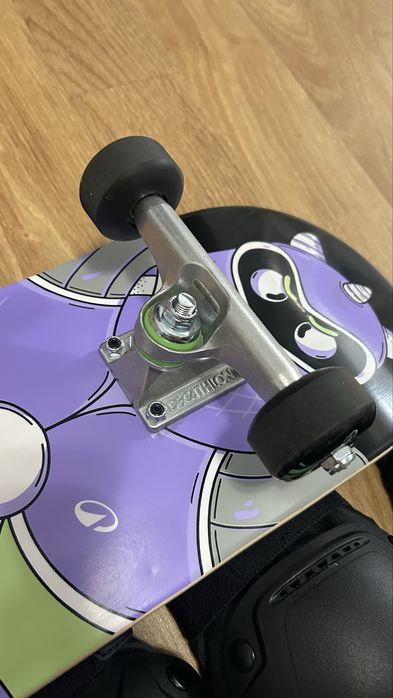 Set complet skateboard Decathlon + echipament protecție Oxelo