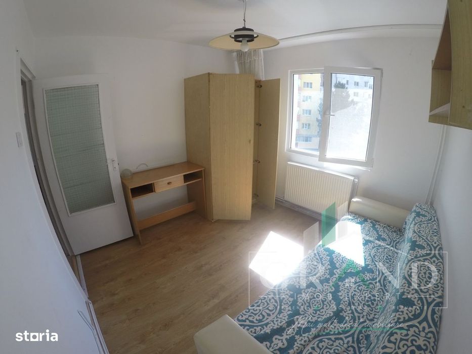 3 CAMERE DE VANZARE | MĂNĂȘTUR–Str.Mehedinti | Etaj 3/4