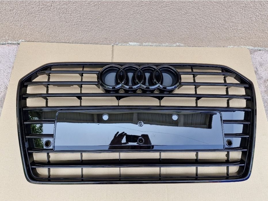 Grila centrala Audi A6 C7 facelift 2014-2018 Negru Lucios