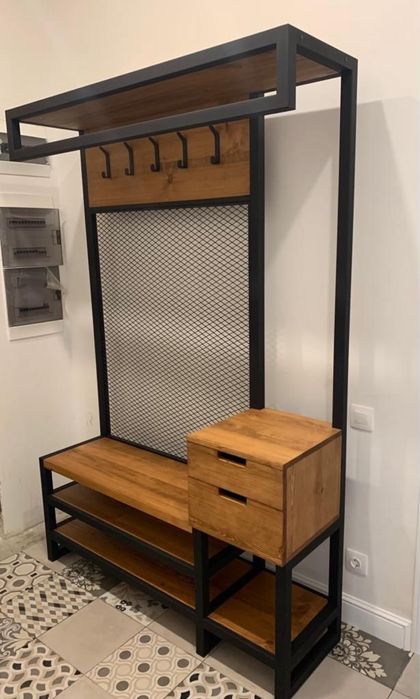 Дизайнер мебели в стиле лофт