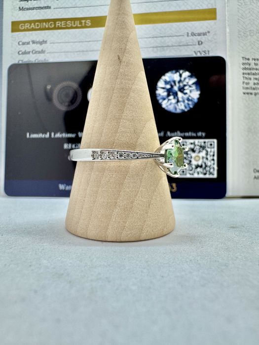 Сребърен пръстен с мойсанит (Диамант) 1 карат