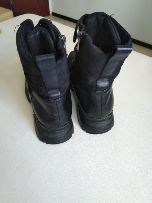Ботинки зимние 39 размер