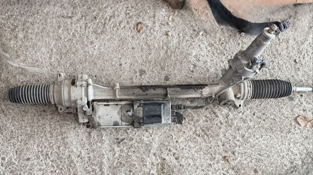 BMW X5 X6 F15 F16 кормилна рейка