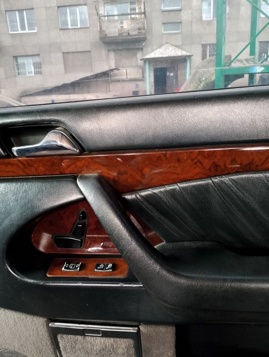 Метродағы бөкселер