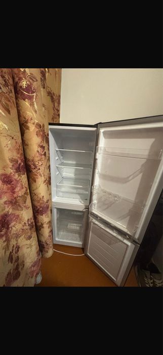 Продам стрелальную машину и холодильник