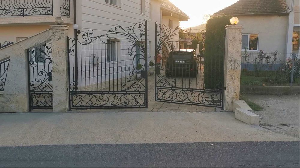 Automatizari porti BFT premium telecomanda aplicatie montaj Bistrita