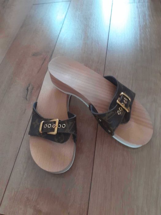 Дамски чехли Louis Vuitton