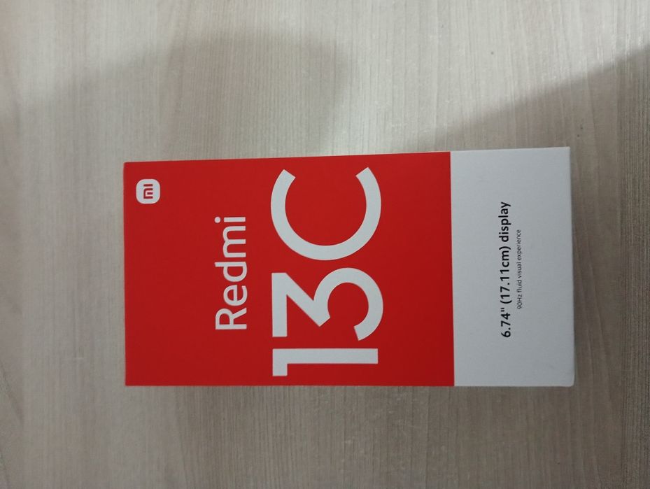 Redmi 13c 8/256 с коробкой обмен есть