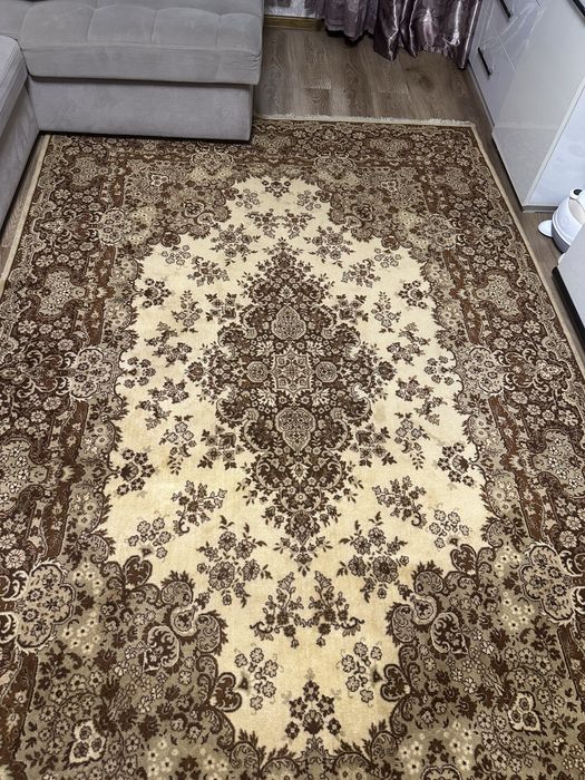 Продам ковер 2/3