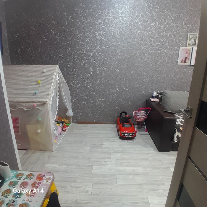 Сдам 2 х ком квартиру