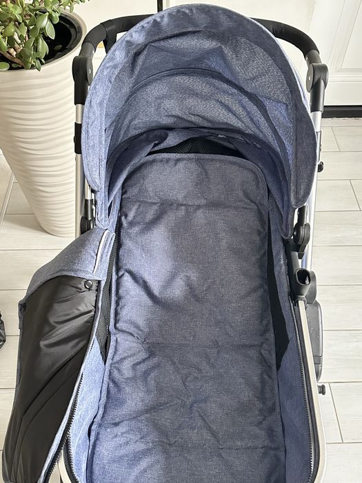 Продам коляску в отличном состоянии