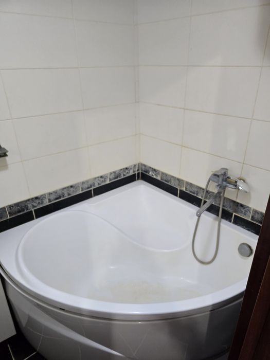 Продам ванну стальную угловую