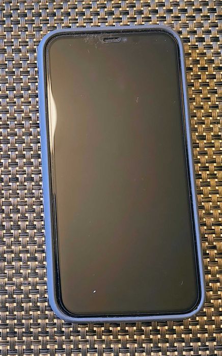 Telefon iPhone 11
