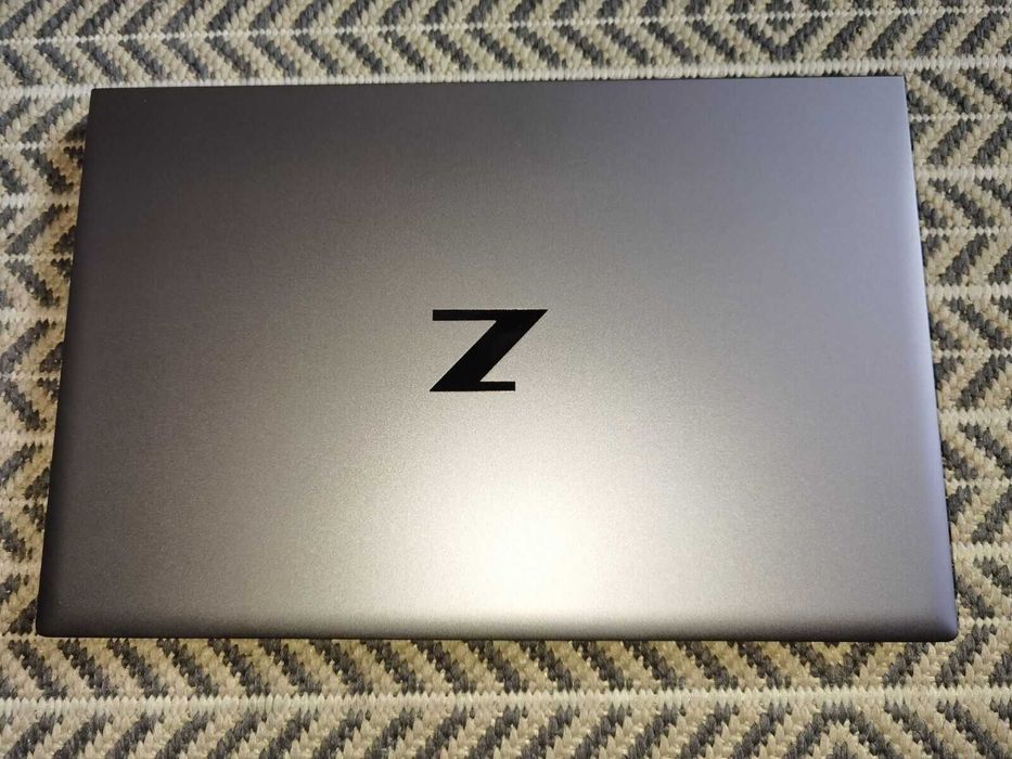 HP ZBook Firefly 14" G7 * i5-10210U * 256GB * 8GB