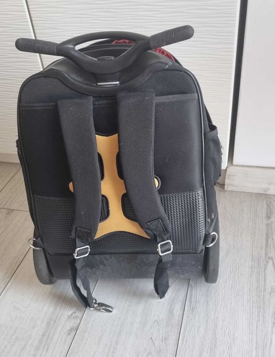 Ghiozdan Nikidom Roller - folosit