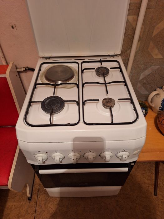 Газовая плита AVA.