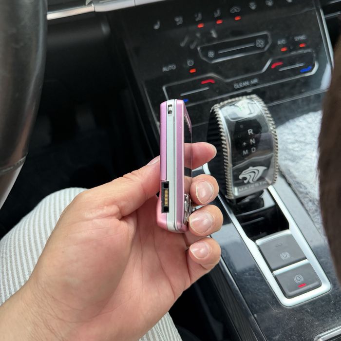 Sony Ericsson T303 ime bor
