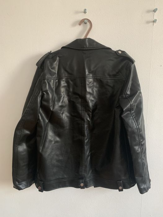 Кожаная женская куртка