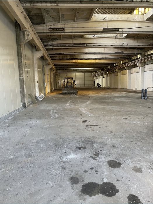 Hala pod rulant cu teren si birouri de inchiriat